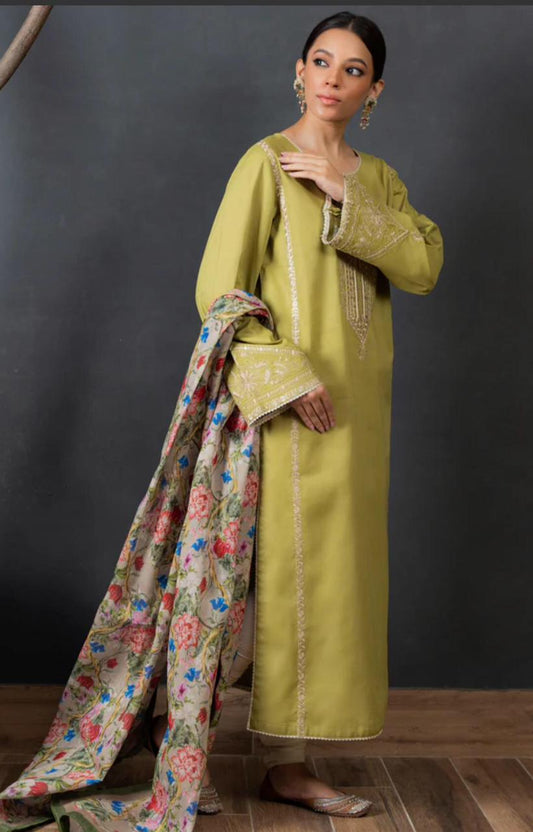Luxury Embroidered Article